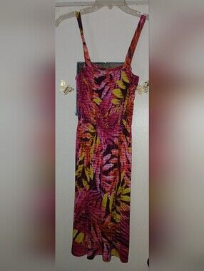 Pre-loved Women's Sleeveless Pink Tropical Print Maxi Dress.
